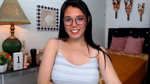 Snapshot of ellahollywood1818 chatting on 3, 12, 2024 CINDERELLA online show from 3, 12, 2024