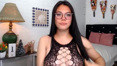 Snapshot of ellahollywood1818 chatting on 11, 2, 2025 CINDERELLA online show from 11, 2, 2025
