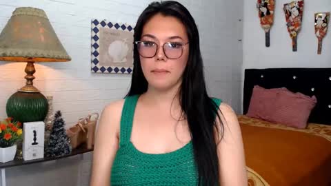 Snapshot of ellahollywood1818 chatting on 15, 2, 2025 CINDERELLA online show from 15, 2, 2025
