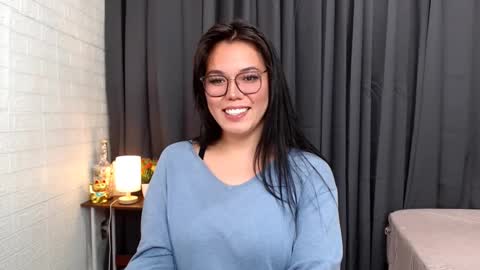 Snapshot of ellahollywood1818 chatting on 24, 2, 2025 CINDERELLA online show from 24, 2, 2025