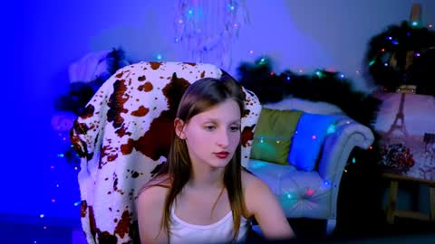 Snapshot of ellahorton chatting on 15, 12, 2024 Ella online show from 15, 12, 2024