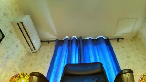 ellajanes online show from 29, 10, 2025