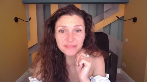 Snapshot of ellalongs chatting on 17, 6, 2026 EllaLongs online show from 17, 6, 2026