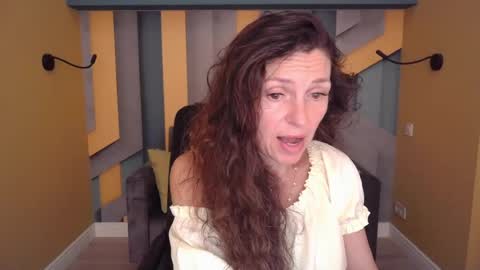 Snapshot of ellalongs chatting on 20, 6, 2026 EllaLongs online show from 20, 6, 2026