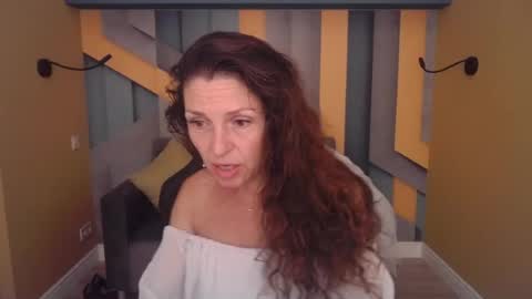 Snapshot of ellalongs chatting on 8, 7, 2026 EllaLongs online show from 8, 7, 2026