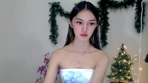 Snapshot of ellamiller69 chatting on 9, 9, 2025 ELLA online show from 9, 9, 2025