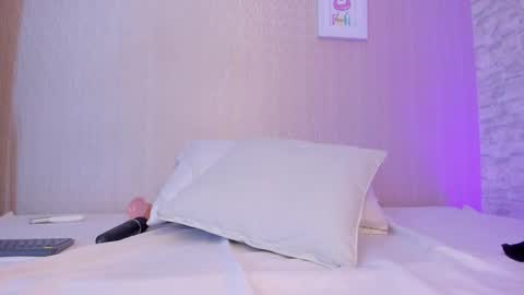 Ella online show from 14, 2, 2025