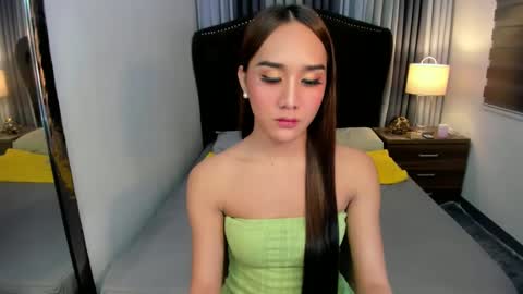 Snapshot of ellats_18 chatting on 23, 2, 2025 Sophia online show from 23, 2, 2025