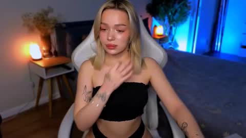 Ella online show from 10, 1, 2026