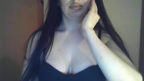 elle010843 online show from 27, 3, 2026