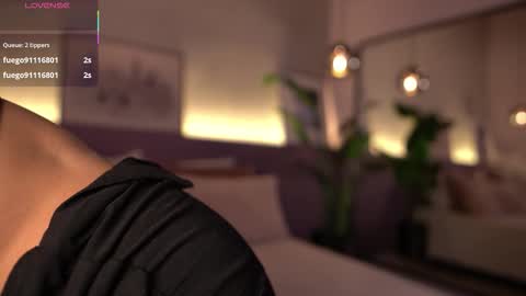 Elle Diane online show from 10, 11, 2025