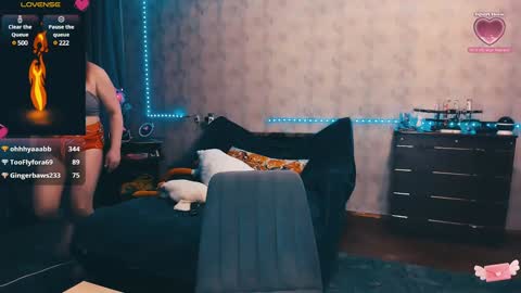 Snapshot of ellen_busty chatting on 3, 2, 2025 Elli NEXT STREAM online show from 3, 2, 2025