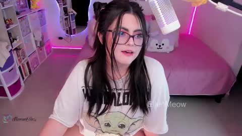 Snapshot of ellen_meow chatting on 20, 10, 2025 Meow in da house . online show from 20, 10, 2025