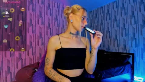 Snapshot of elli_26 chatting on 7, 12, 2024 Ellie online show from 7, 12, 2024