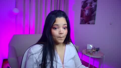 Snapshot of elli_snow chatting on 26, 11, 2025 elli_snow online show from 26, 11, 2025