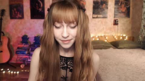 ellie_friendly online show from 16, 12, 2024