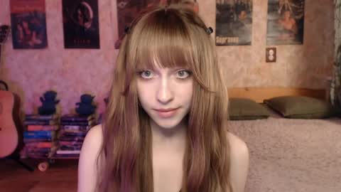 Snapshot of ellie_friendly chatting on 9, 5, 2026 ellie_friendly online show from 9, 5, 2026