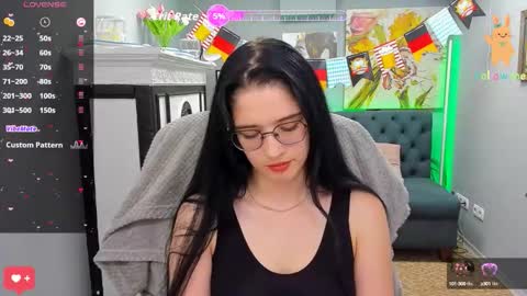 Snapshot of ellie_magic chatting on 13, 9, 2025 ellie_magic online show from 13, 9, 2025