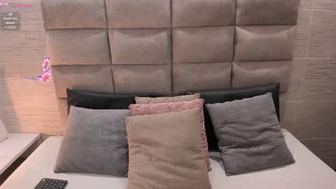 Snapshot of ellieadeline chatting on 13, 7, 2026 ellieadeline online show from 13, 7, 2026