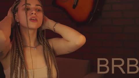 elliecutes online show from 10, 2, 2025