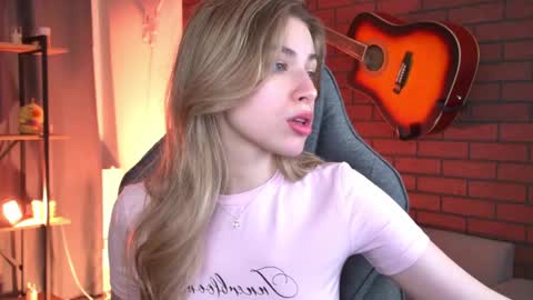 Snapshot of elliecutes chatting on 2, 5, 2026 elliecutes online show from 2, 5, 2026