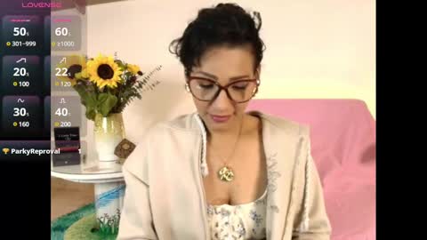 elliee1 online show from 18, 2, 2025