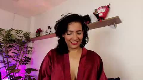 Snapshot of elliee1 chatting on 28, 7, 2026 elliee1 online show from 28, 7, 2026