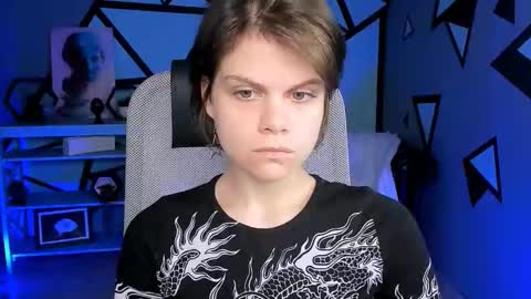 elliemurler online show from 27, 9, 2025