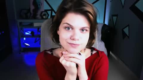 elliemurler online show from 6, 11, 2025