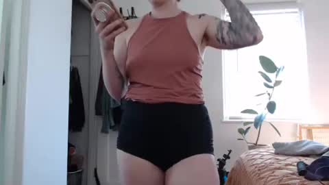 Ellie Rowyn online show from 20, 3, 2026