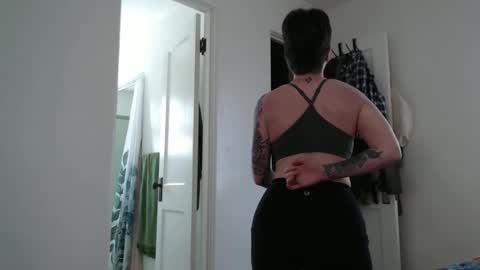 Ellie Rowyn online show from 29, 3, 2026