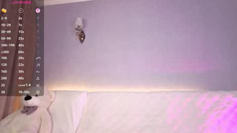 Snapshot of ellijoys chatting on 27, 7, 2026 ellijoys online show from 27, 7, 2026