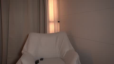 Snapshot of ellinrose chatting on 10, 3, 2025 Caroline-ellin online show from 10, 3, 2025