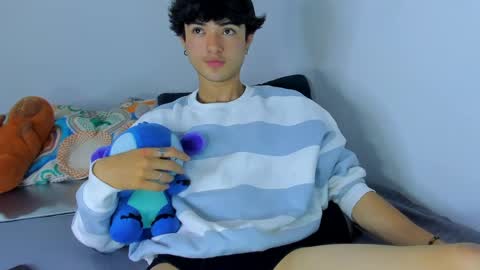 elliotvolkov online show from 21, 4, 2026