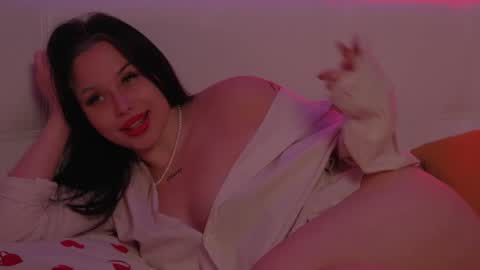 Snapshot of ellisweettease chatting on 30, 9, 2025 ElliSweettease online show from 30, 9, 2025
