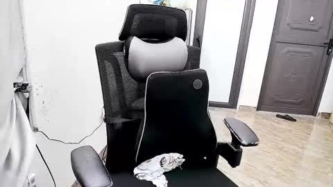 ellsa9x online show from 13, 4, 2026