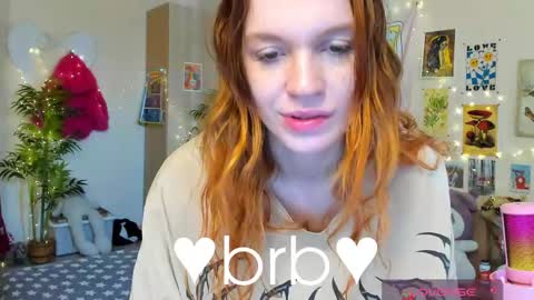 Elly     Fansly  online show from 19, 4, 2026