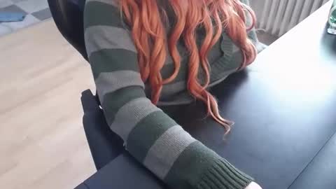 Elly online show from 7, 11, 2025