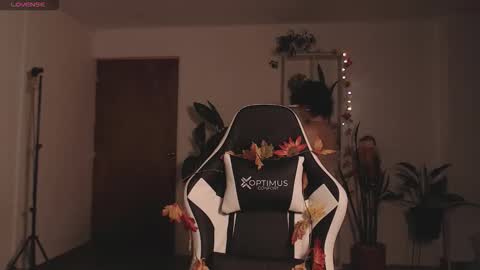 Emy Castro online show from 23, 10, 2025