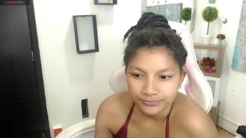 Snapshot of elly_willis chatting on 17, 2, 2025 Elly online show from 17, 2, 2025