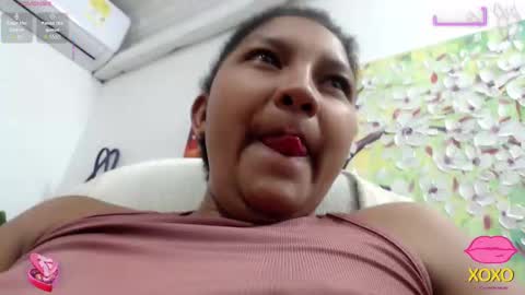 Snapshot of elly_willis chatting on 5, 10, 2025 Elly online show from 5, 10, 2025
