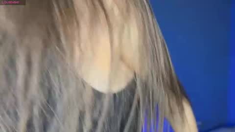 Im online Fri Sun Mon Tue Thu Fri Sat3 from 1000 online show from 18, 2, 2025