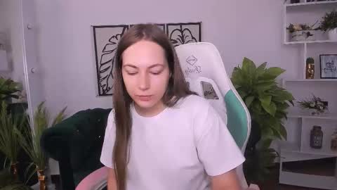 elma_lily online show from 15, 9, 2025