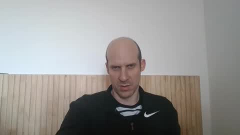Snapshot of elmatirestrepo chatting on 18, 5, 2026 Mati Restrepo online show from 18, 5, 2026