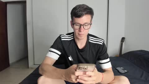 elnenedearg online show from 5, 11, 2025