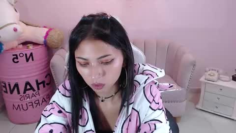 Snapshot of elody_a chatting on 11, 2, 2025 Elody online show from 11, 2, 2025