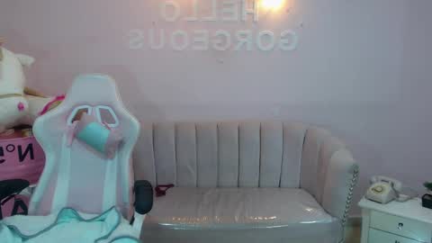 Snapshot of elody_a chatting on 21, 2, 2025 Elody online show from 21, 2, 2025