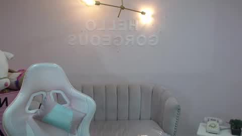 Snapshot of elody_a chatting on 6, 3, 2025 Elody online show from 6, 3, 2025