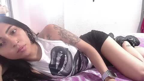 Snapshot of elody_j chatting on 27, 5, 2026 elody online show from 27, 5, 2026