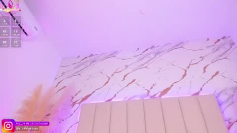 Snapshot of elody_rousse chatting on 25, 9, 2025 elody_rousse online show from 25, 9, 2025